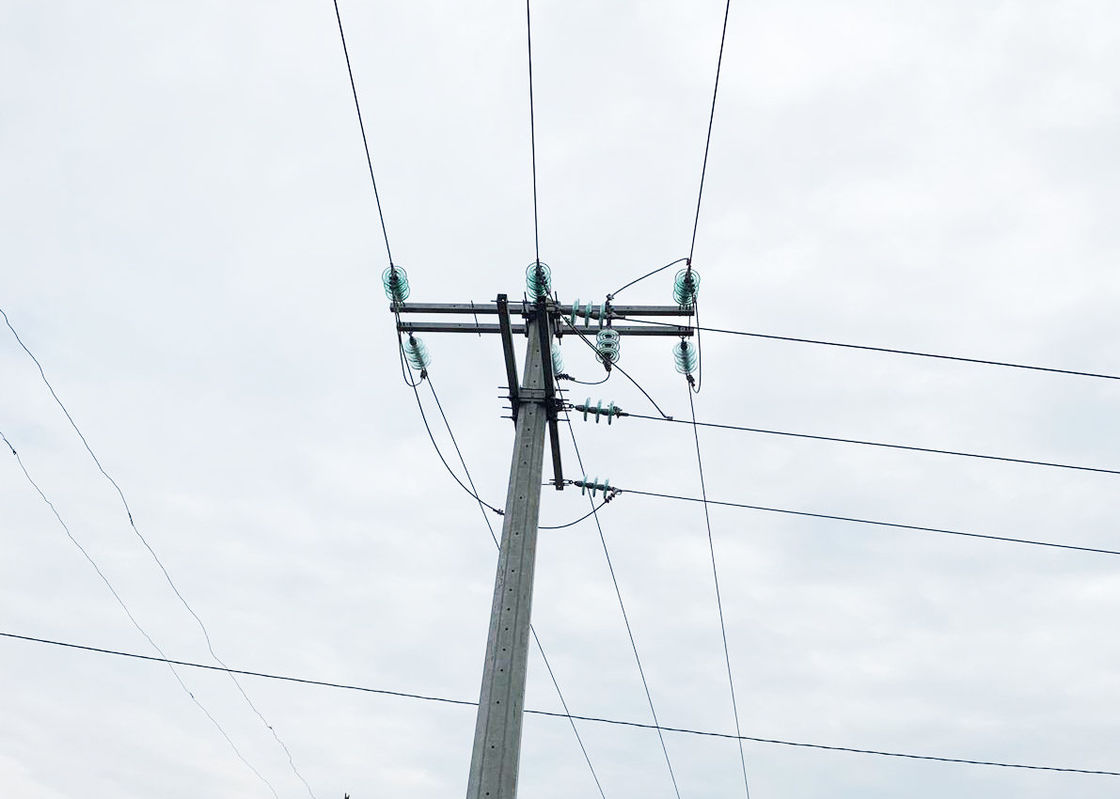 팔각형 전화선용 전주 십자가는 11KV 33KV 뜨거운 복각 전기 요법 지상 처리를 무장합니다