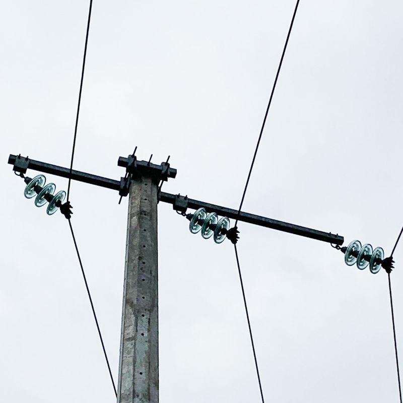 직류 전기로 자극된 파워 폴대 부속물  33KV 6300S 파워 폴대 완목