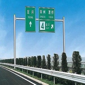 최고 보호를 위한 ASTM A123 표준을 가진 핫 디프 가લ્પ나ઇઝ드 CCTV 카메라 스톨